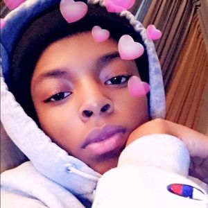 Meet your Posher, Destinee